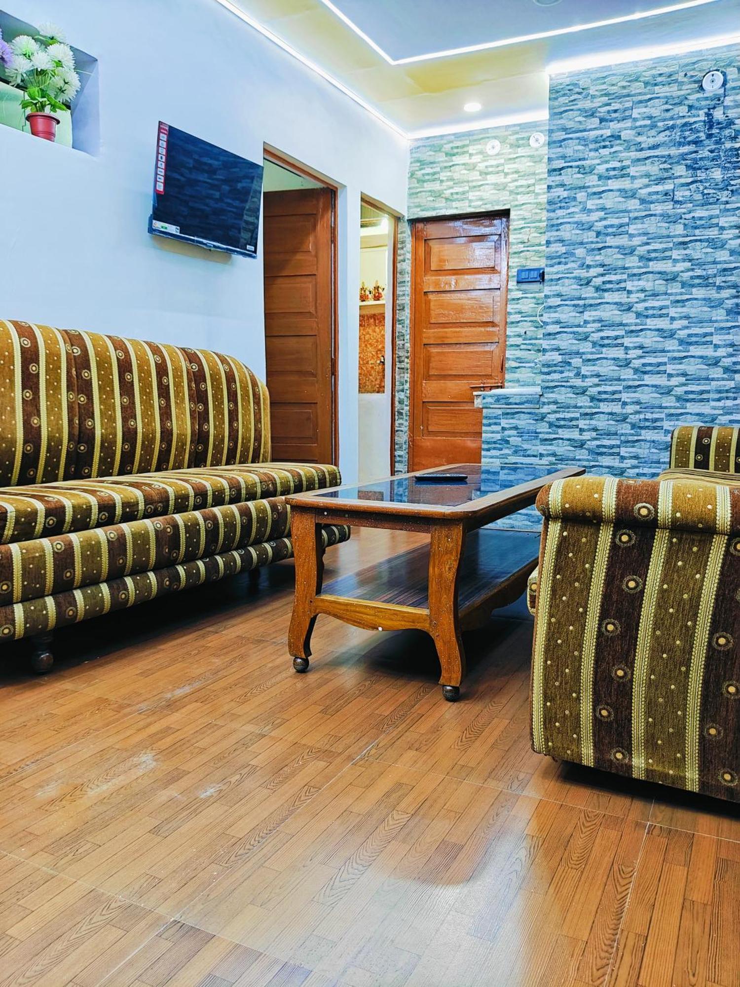 Kiara Home Stays Varanasi Exterior photo